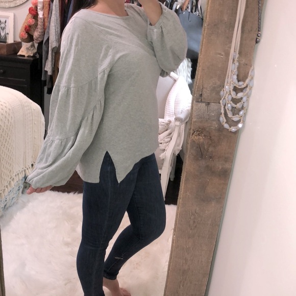 Umgee size medium grey boho cozy top - Picture 2 of 4